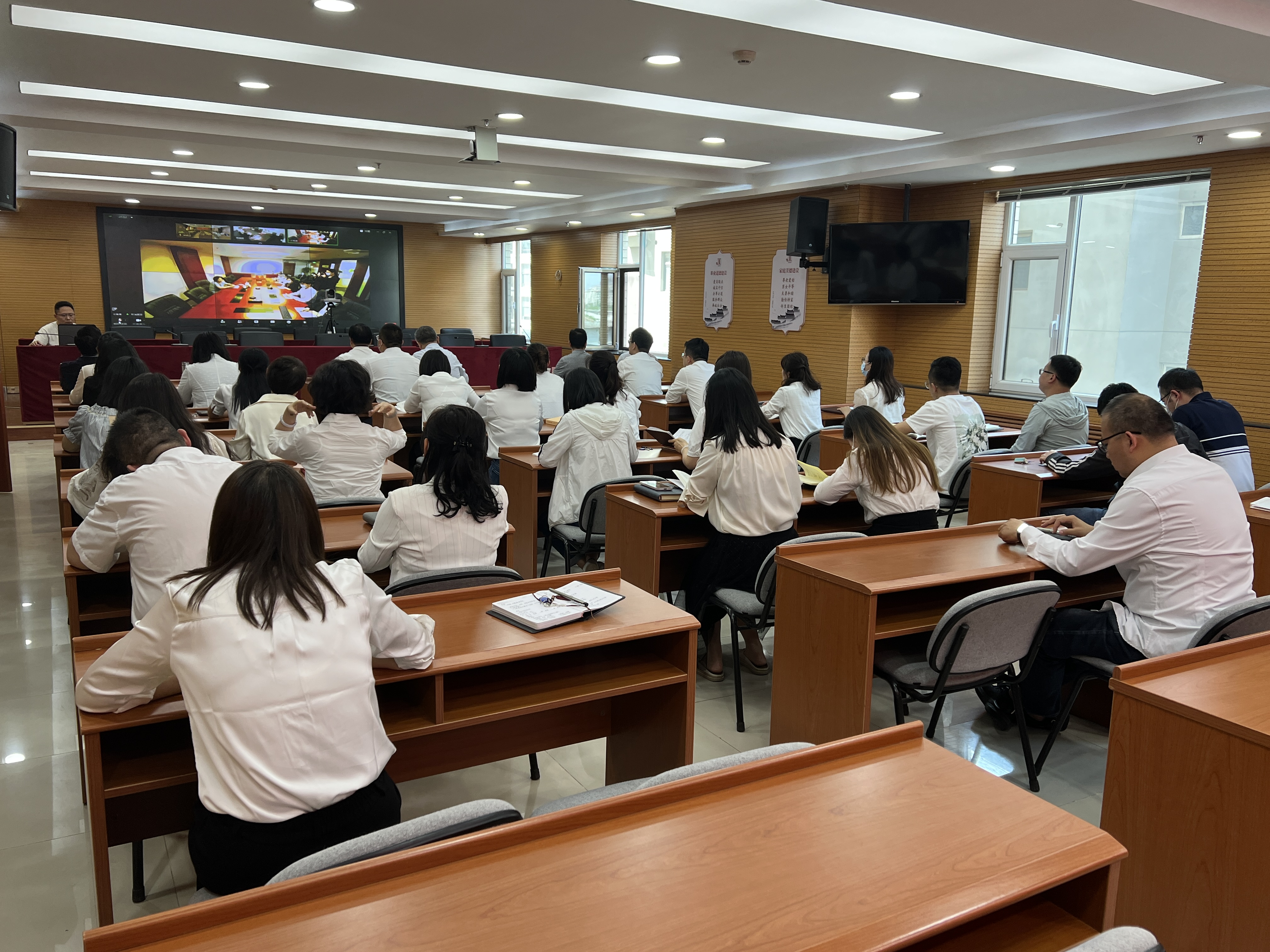 IMG_7877(1).jpg IMG_7877(1).jpg